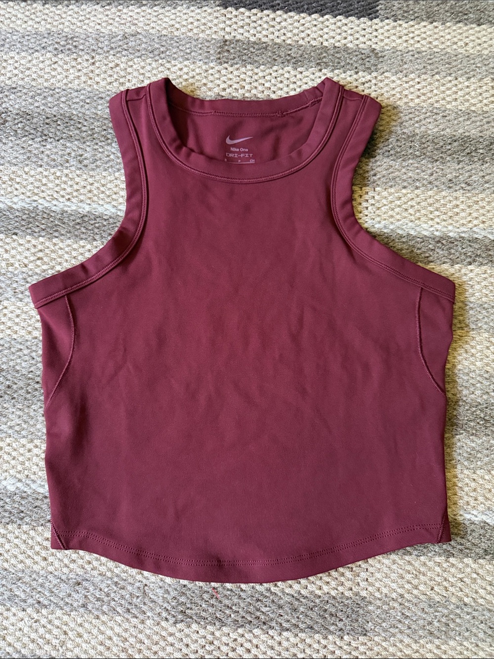 Nike Women's One Fitted Dri-FIT Cropped Tank Top